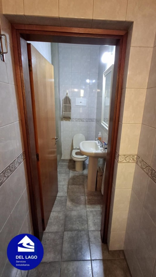 PROPIEDAD + DEPARTAMENTO CENTRICO EN VENTA